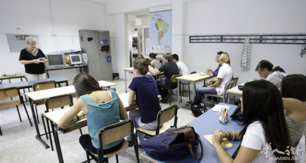 截屏2025-12-22 22.32.42.png