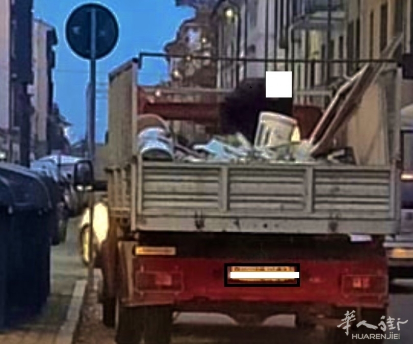 r_810x810_battisti 1.jpg