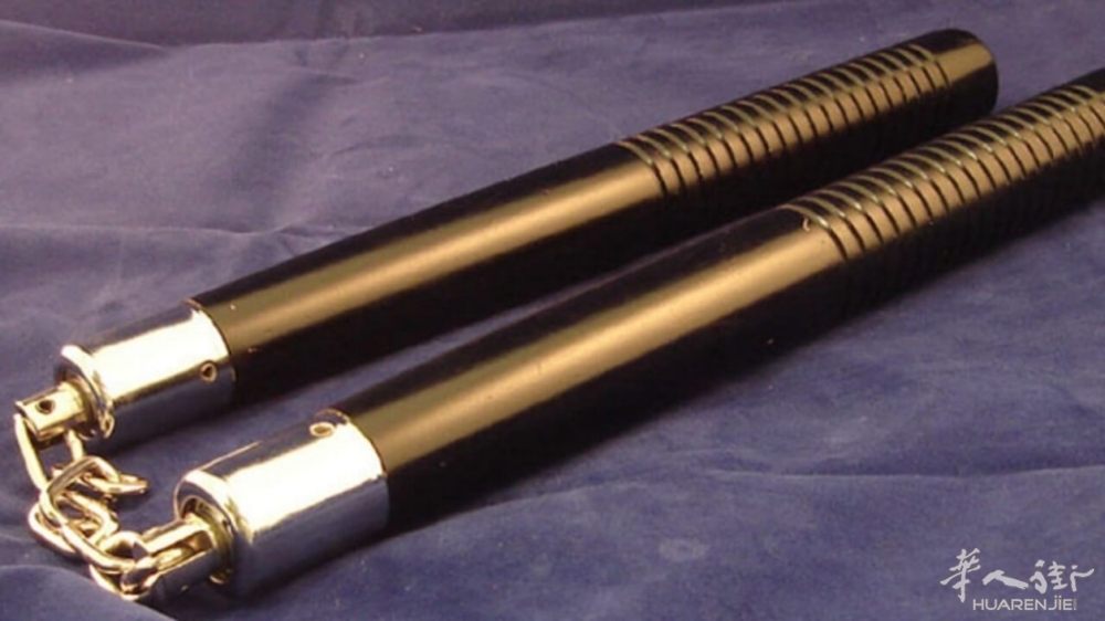 Nunchaku-2.jpg