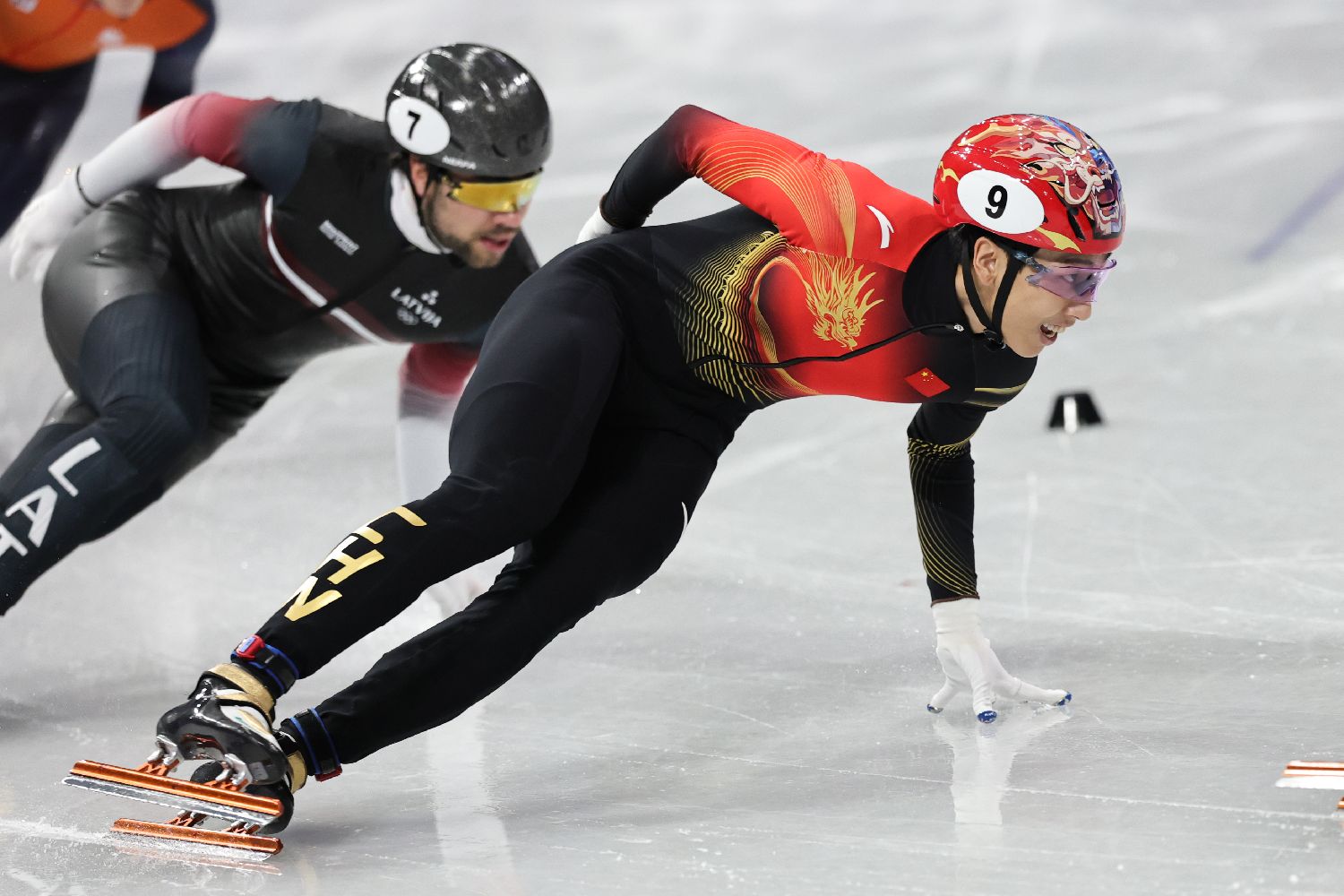 孙龙，完成救赎