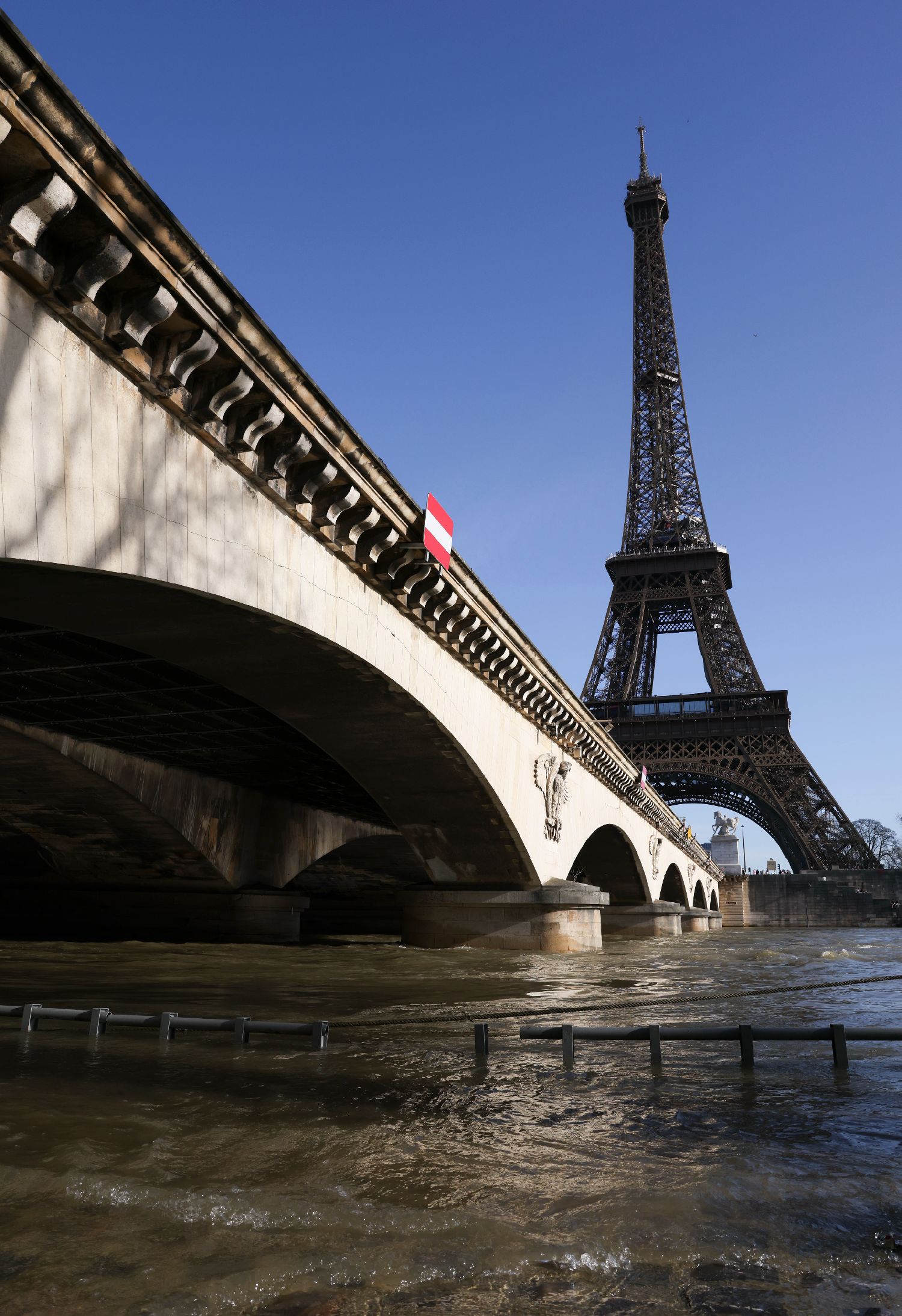 塞纳河水位上涨